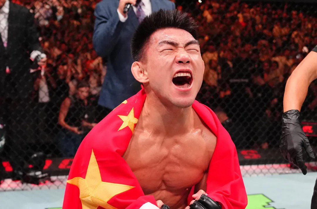 WATCH: Song Yadong Submits Deiveson Figueiredo at UFC Macau