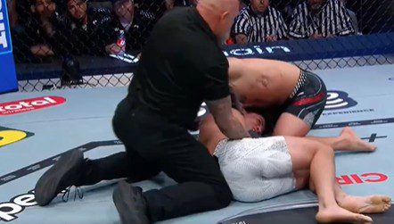 UFC Vegas 119 Results: Christian Rodriguez Rebounds in Style With Headkick-Guillotine Combo