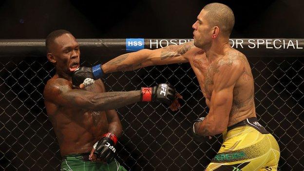Israel Adesanya Rooting for Alex Pereira Ahead of UFC White House Fight