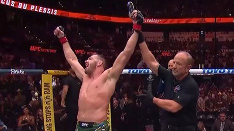 Dricus du Plessis Outclasses Kamaru Usman in Dominant UFC Oklahoma Main Event