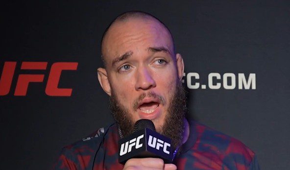 Valter Walker Continues Submission Streak With Rare Calf Slicer at UFC Abu Dhabi